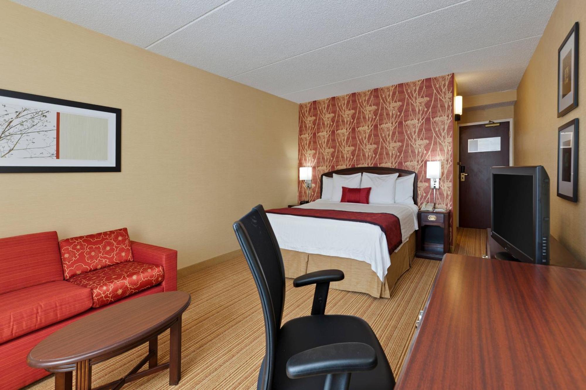 Courtyard Chicago Midway Airport Hotel Bedford Park Exterior foto