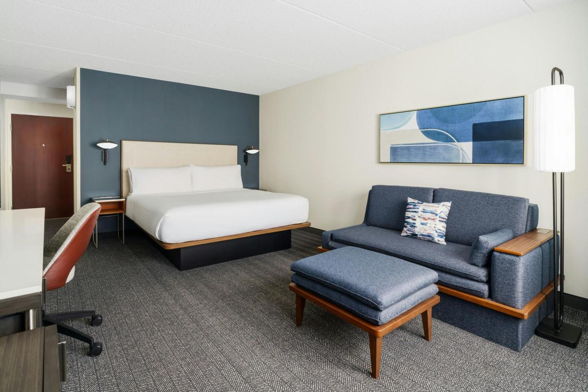 Courtyard Chicago Midway Airport Hotel Bedford Park Exterior foto