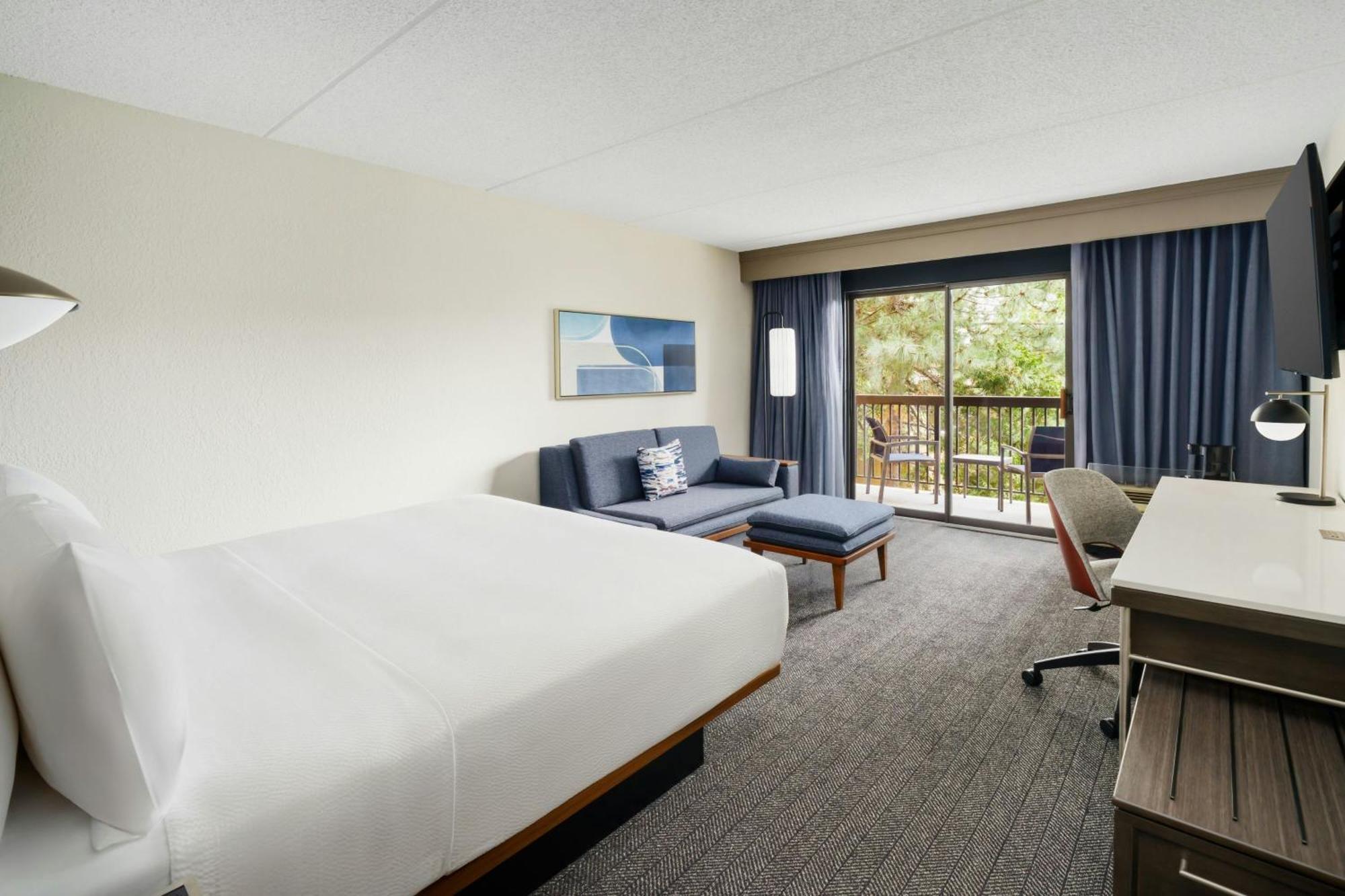 Courtyard Chicago Midway Airport Hotel Bedford Park Exterior foto