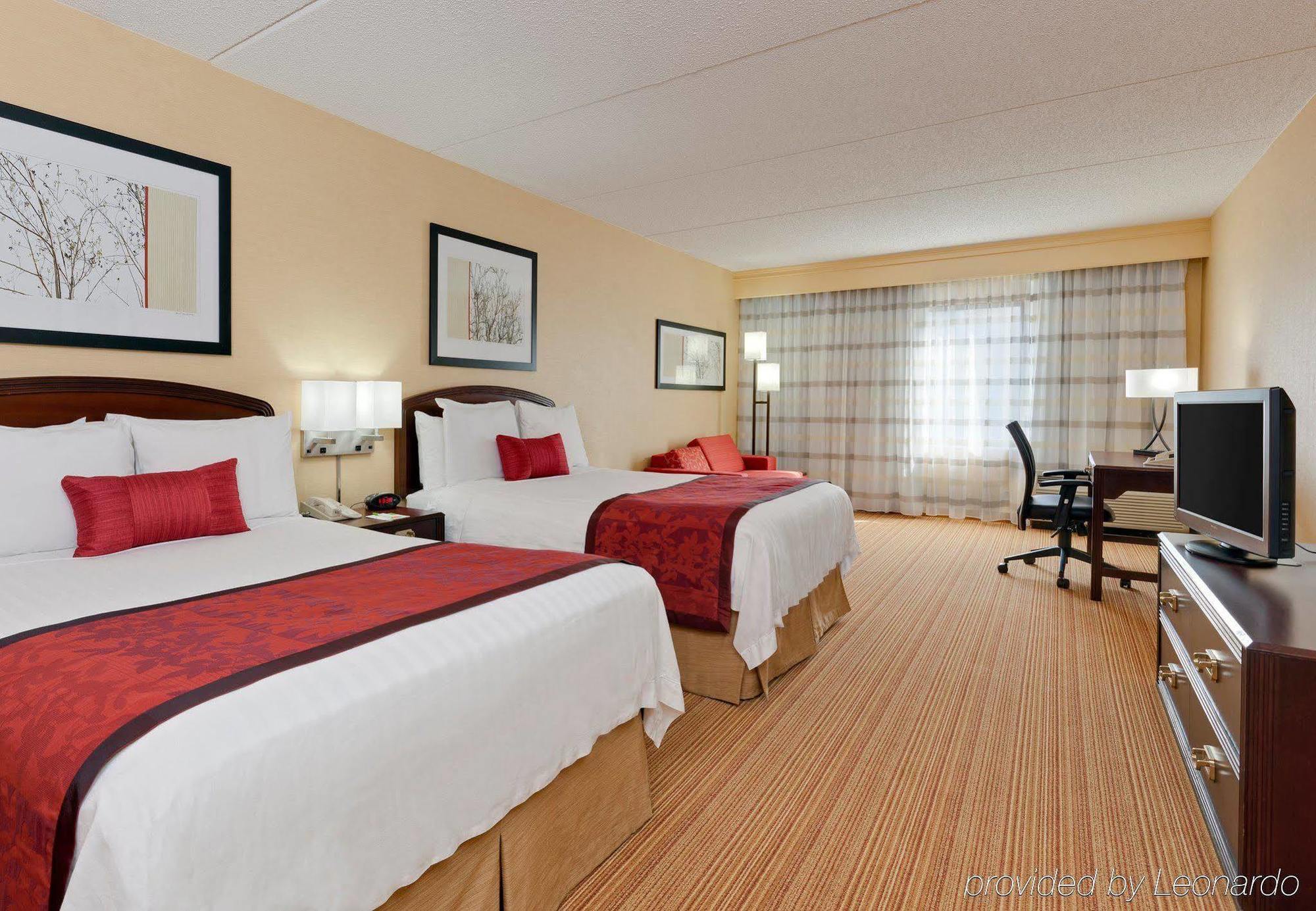 Courtyard Chicago Midway Airport Hotel Bedford Park Exterior foto